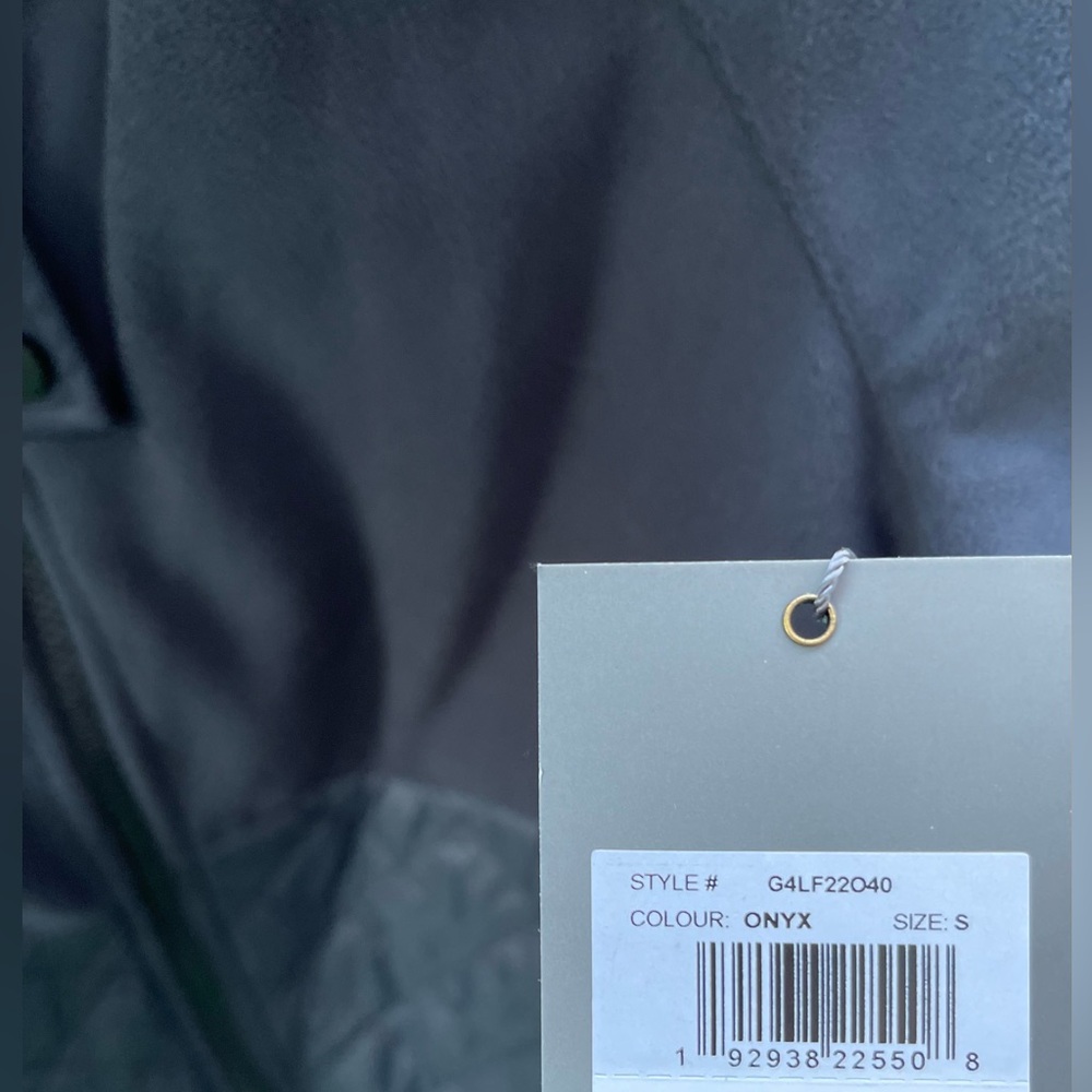 NEW Women’s black Gfore G/FORE quilted fleece jacket, sold out, rare find! - Picture 10 of 10